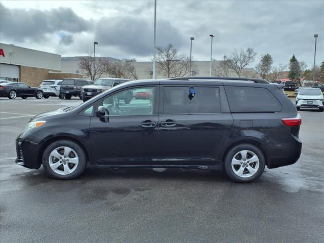 2020 Toyota Sienna LE