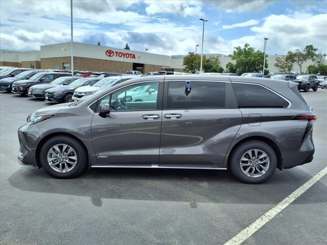 2021 Toyota Sienna XLE