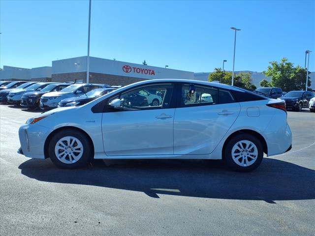 2022 Toyota Prius LE