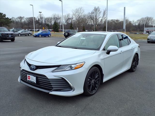 2023 Toyota Camry Hybrid HYBRID XLE