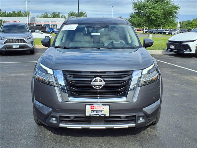 2022 Nissan Pathfinder PLATINUM