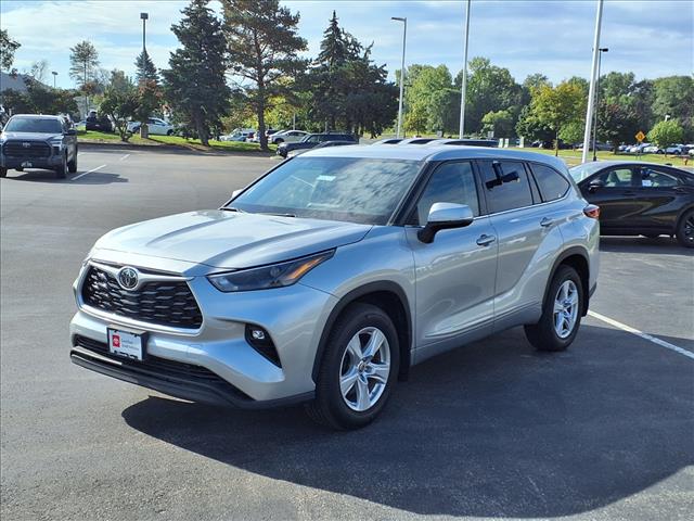 2022 Toyota Highlander LE