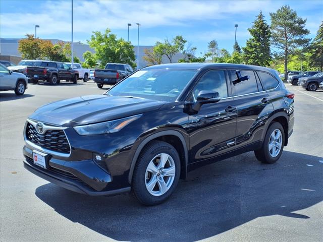 2022 Toyota Highlander LE