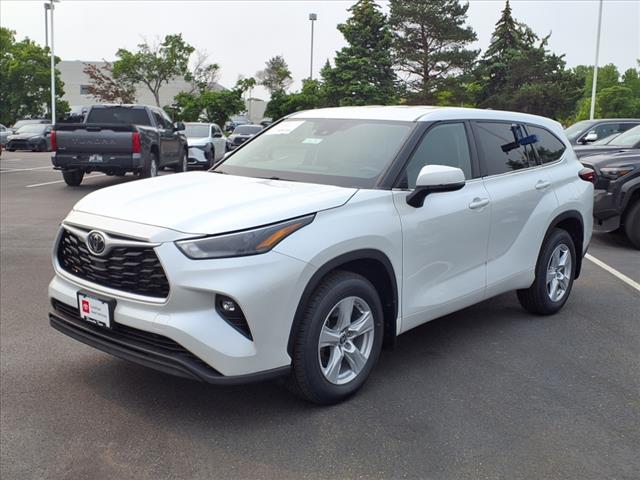 2022 Toyota Highlander LE