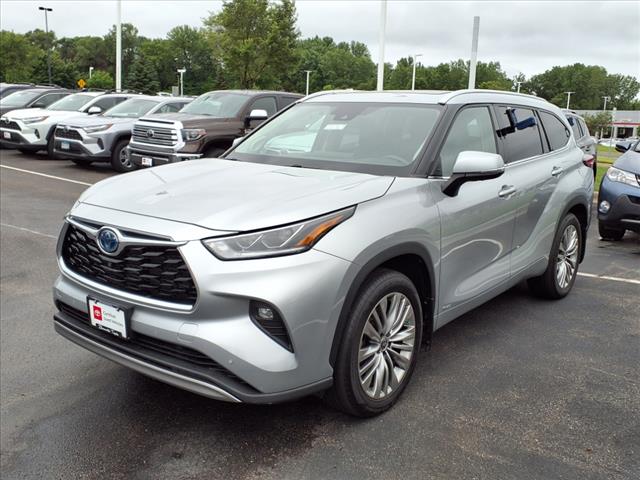 2022 Toyota Highlander Hybrid HYBRID PLATINUM