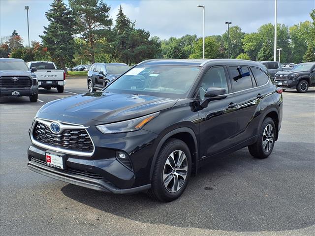 2022 Toyota Highlander Hybrid HYBRID XLE