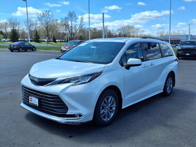 2022 Toyota Sienna XLE