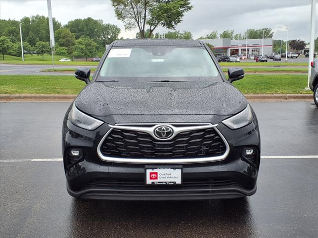 2022 Toyota Highlander LE