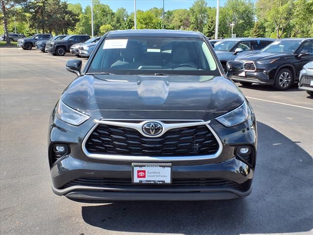 2022 Toyota Highlander LE