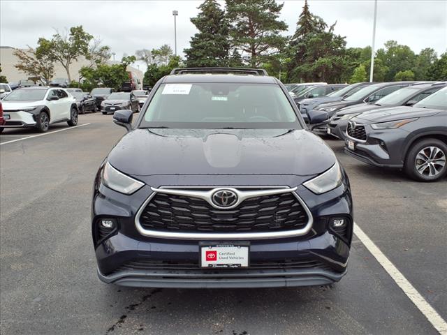 2022 Toyota Highlander LE