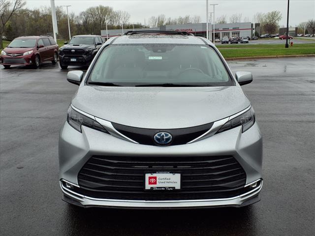 2024 Toyota Sienna XLE