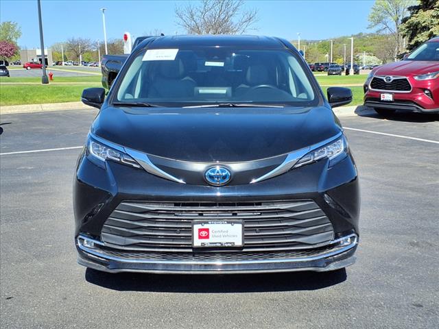 2023 Toyota Sienna XLE