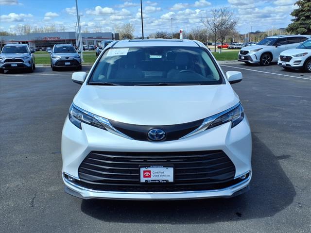 2022 Toyota Sienna XLE