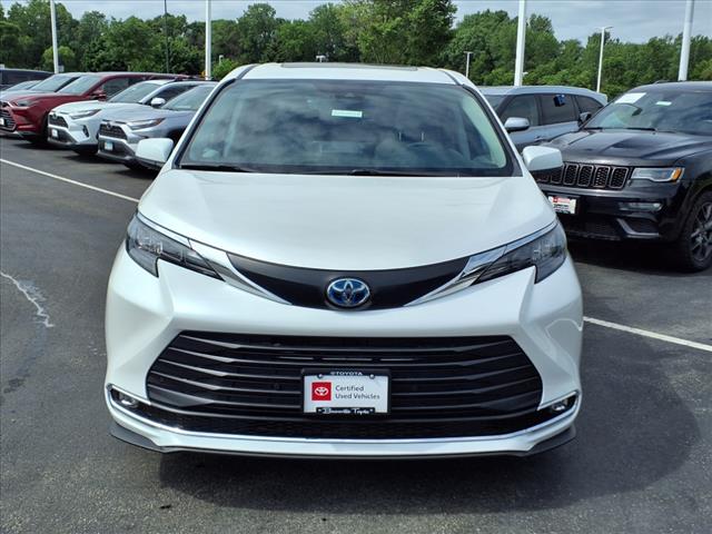 2024 Toyota Sienna XLE
