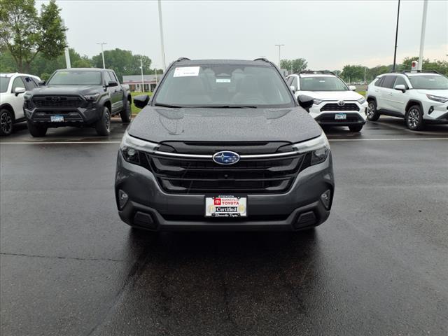 2025 Subaru Forester TOURING