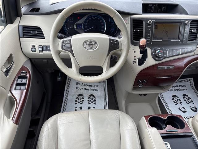 2011 Toyota Sienna XLE Minivan 4D