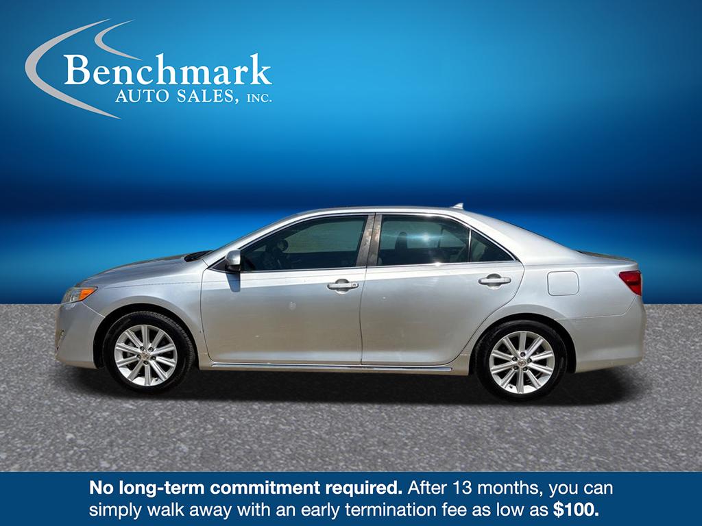 2013 Toyota Camry XLE Hybrid - Photo 10