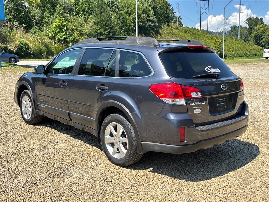 2013 Subaru Outback Premium - Photo 11