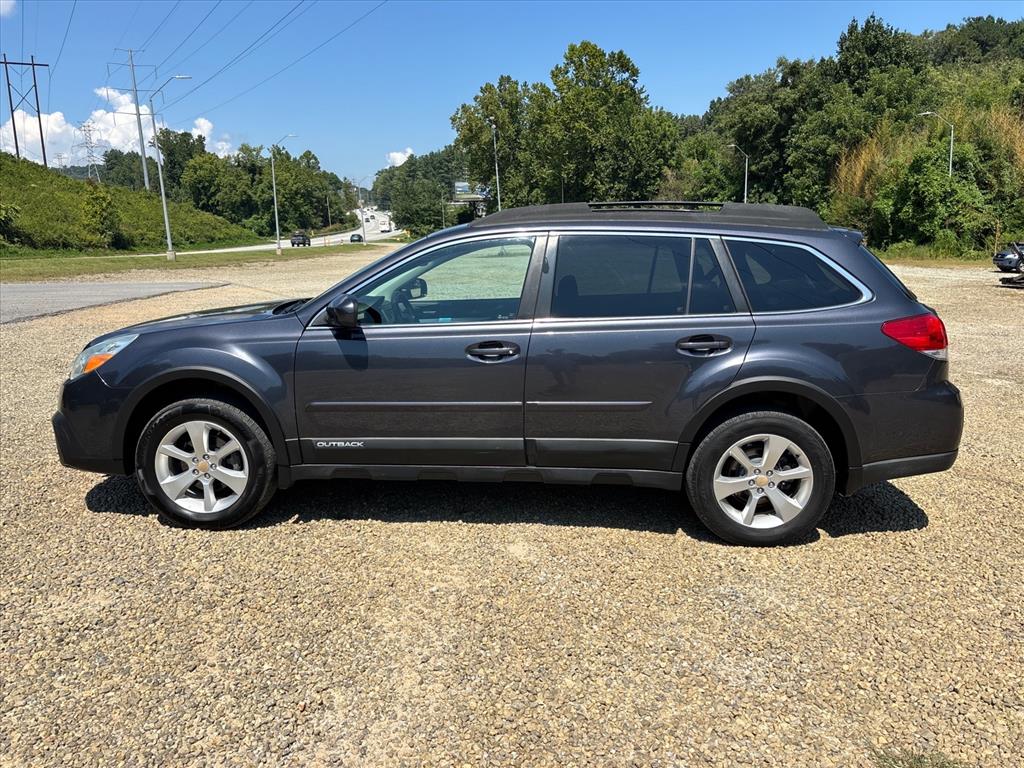 2013 Subaru Outback Premium - Photo 12
