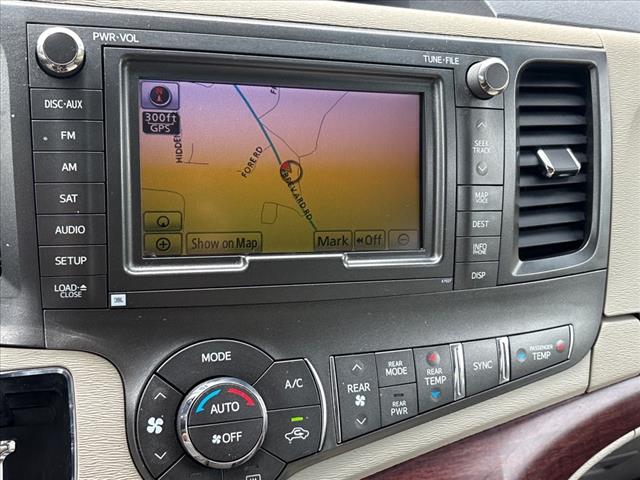2011 Toyota Sienna XLE Minivan 4D