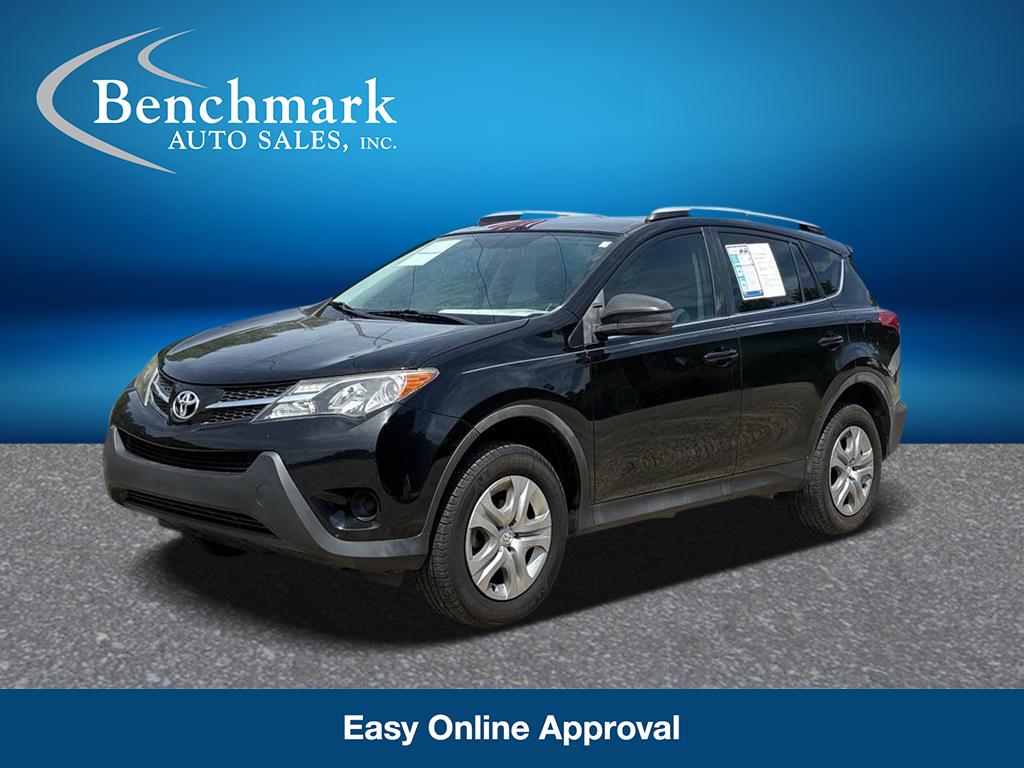 2013 Toyota RAV4 LE's photo