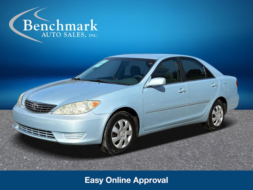 2005 Toyota Camry LE