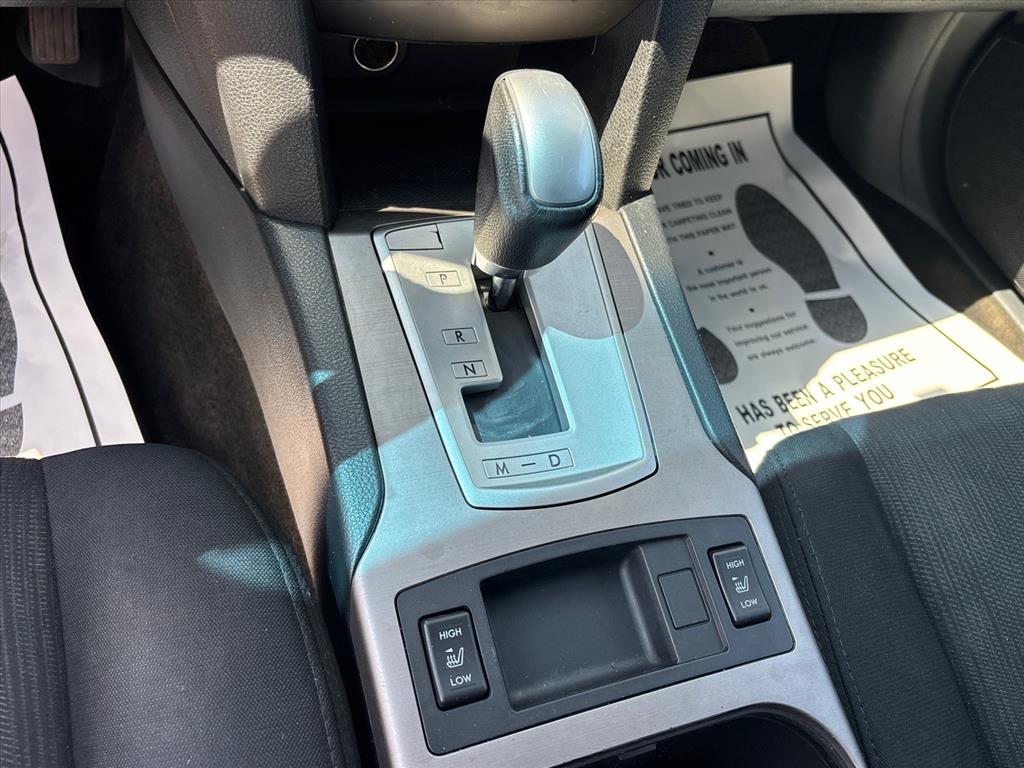 2013 Subaru Outback Premium - Photo 21
