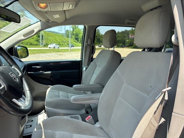 2017 Dodge Grand Caravan SE Minivan 4D