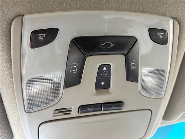 2011 Toyota Sienna XLE Minivan 4D