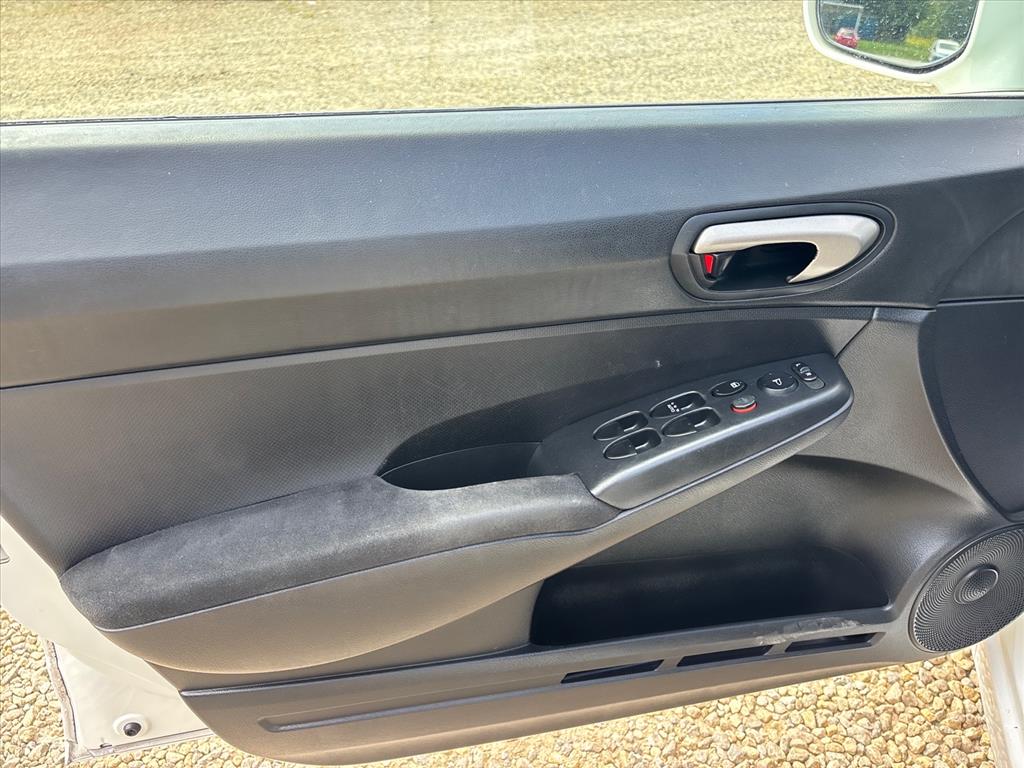 2010 Honda Civic LX-S - Photo 23