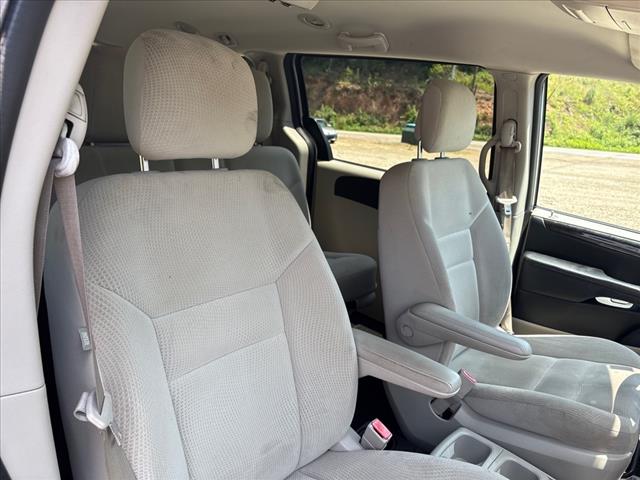 2017 Dodge Grand Caravan SE Minivan 4D