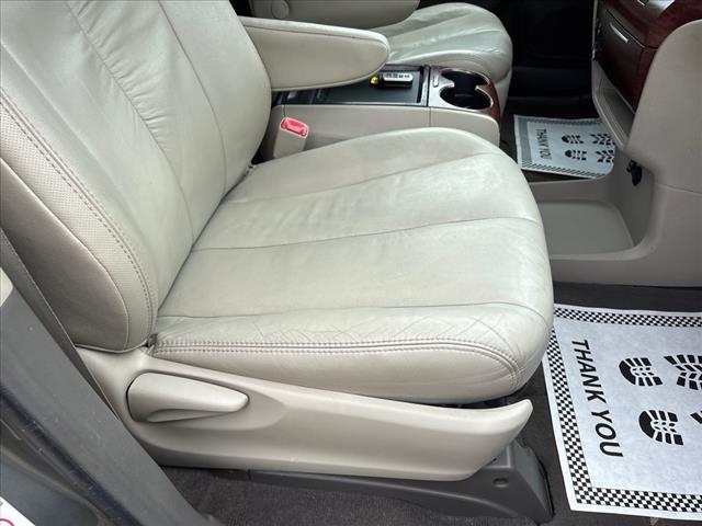 2011 Toyota Sienna XLE Minivan 4D