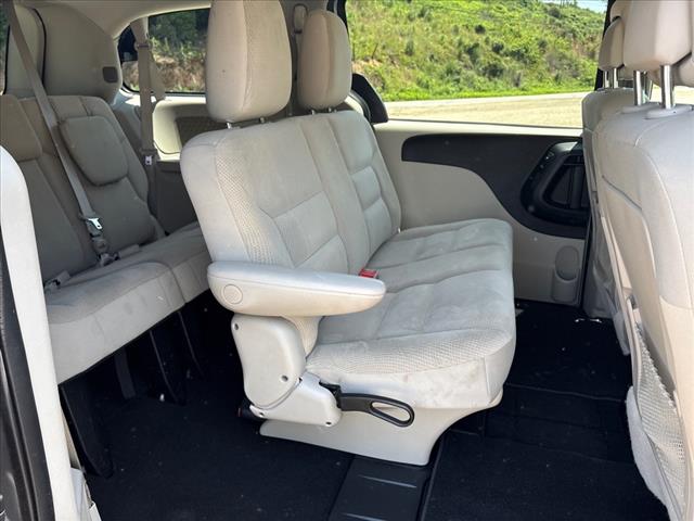 2017 Dodge Grand Caravan SE Minivan 4D