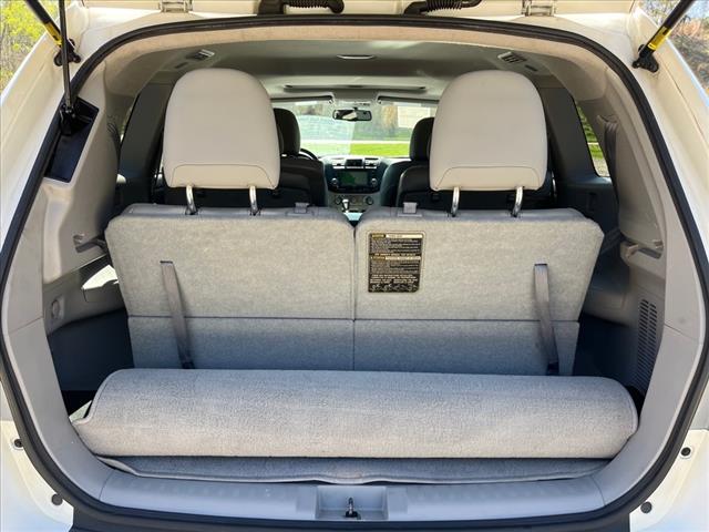 2011 Toyota Highlander SE Sport Utility 4D