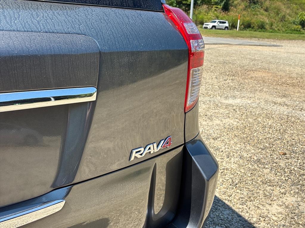 2010 Toyota RAV4 Sport - Photo 30