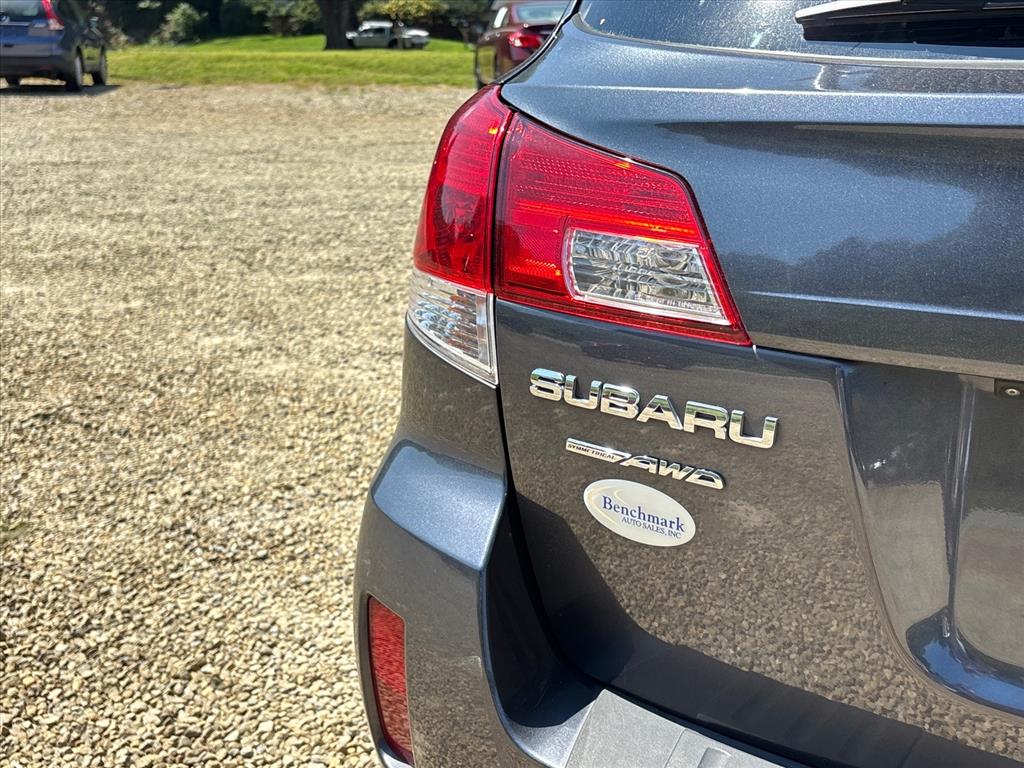 2013 Subaru Outback Premium - Photo 31