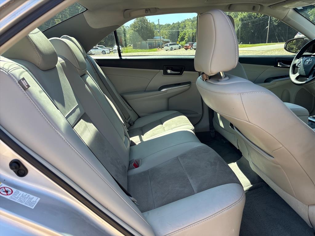 2013 Toyota Camry XLE Hybrid - Photo 33