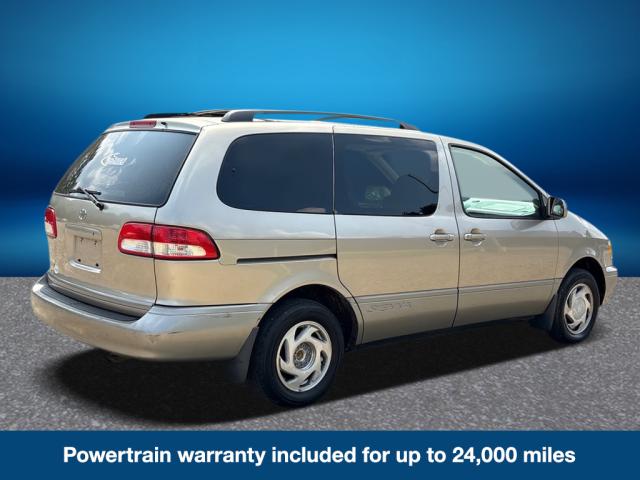 2003 Toyota Sienna LE Minivan 4D