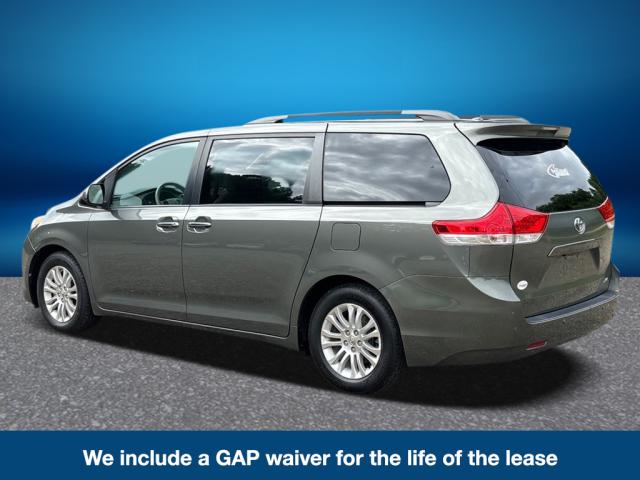 2011 Toyota Sienna XLE Minivan 4D