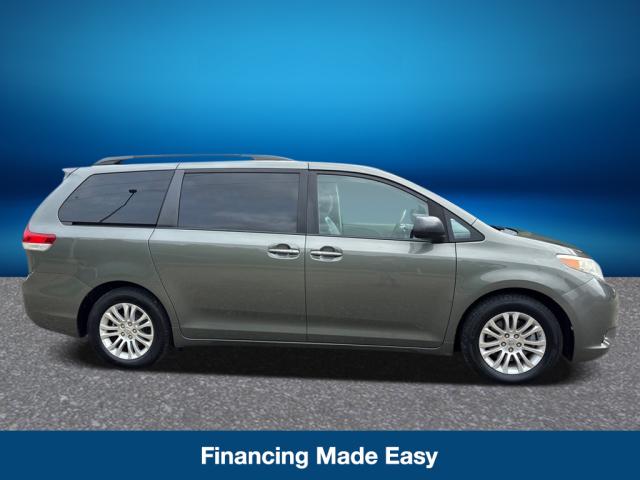 2011 Toyota Sienna XLE Minivan 4D