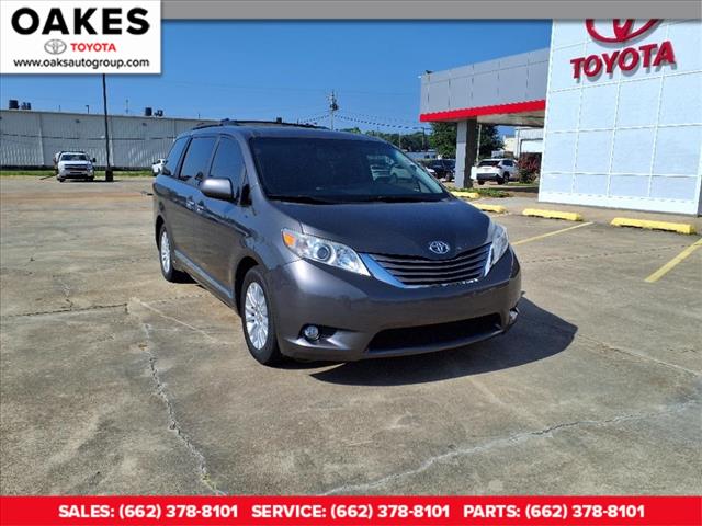 2017 Toyota Sienna MINIVAN