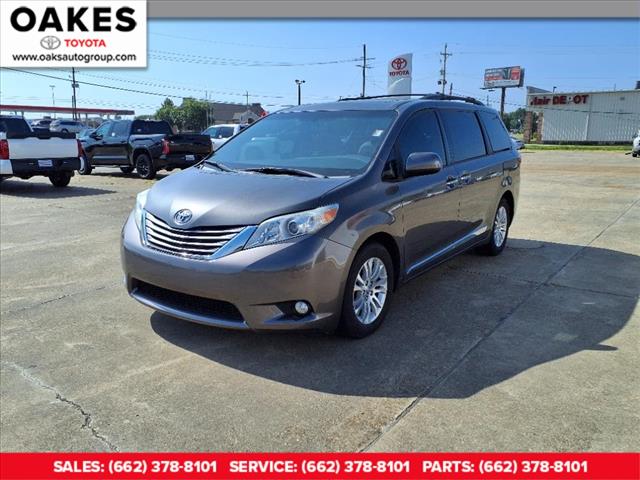 2017 Toyota Sienna MINIVAN