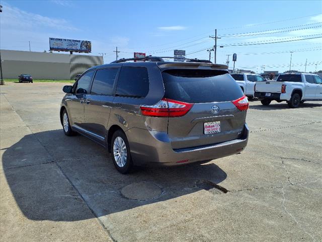 2017 Toyota Sienna MINIVAN