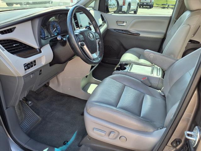 2017 Toyota Sienna MINIVAN
