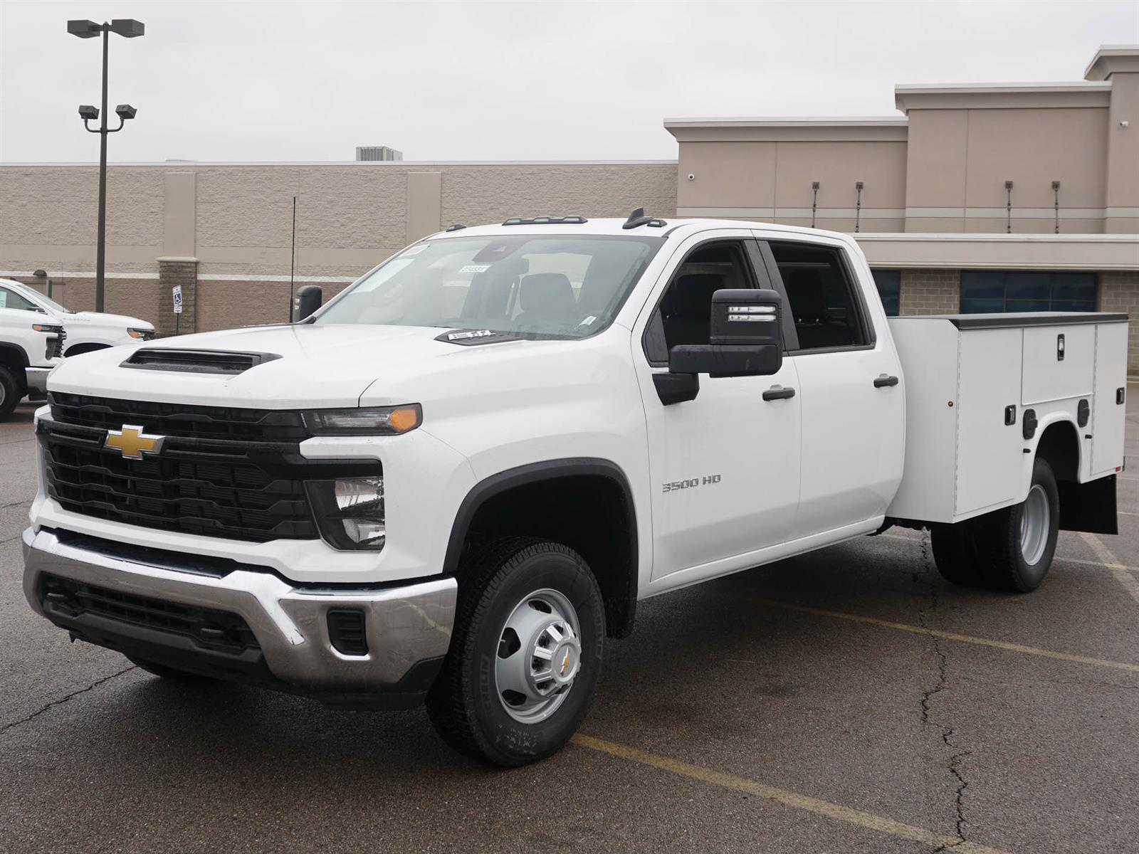 2025 Chevrolet Silverado 3500HD CC Work Truck