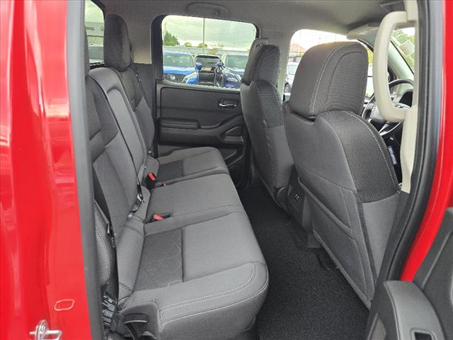 2025 Nissan Frontier SV