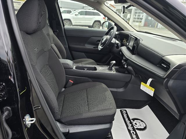 2025 Nissan Kicks S
