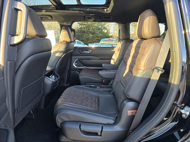 2025 Nissan Armada Platinum