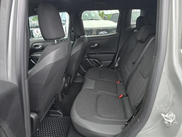2022 Jeep Renegade Altitude