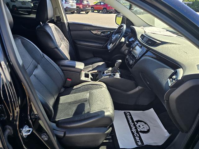 2017 Nissan Rogue Sport SL